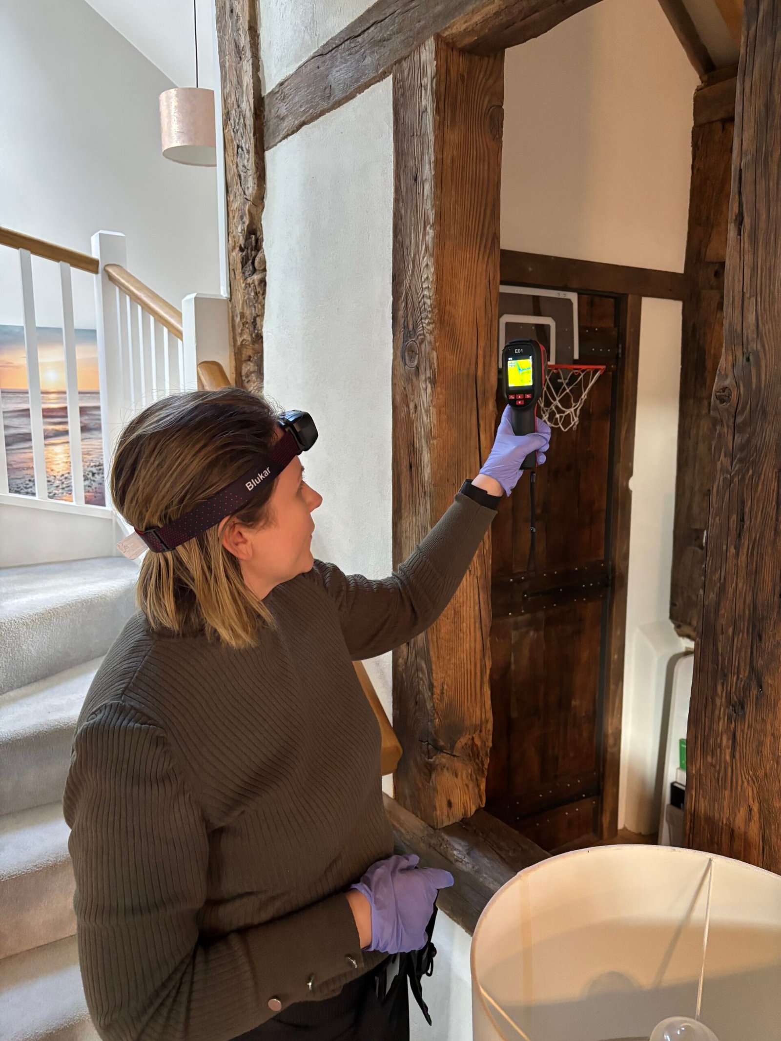 Izzy scanning walls for any issues 